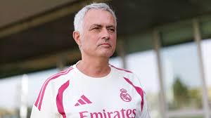 Mourinho ya trabaja en Valdebebas: "Vamos"