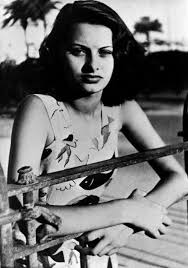 Press association via ap images. Myrevintage A Very Young Sophia Loren Sophia Loren Missverkiezing Sofia Loren