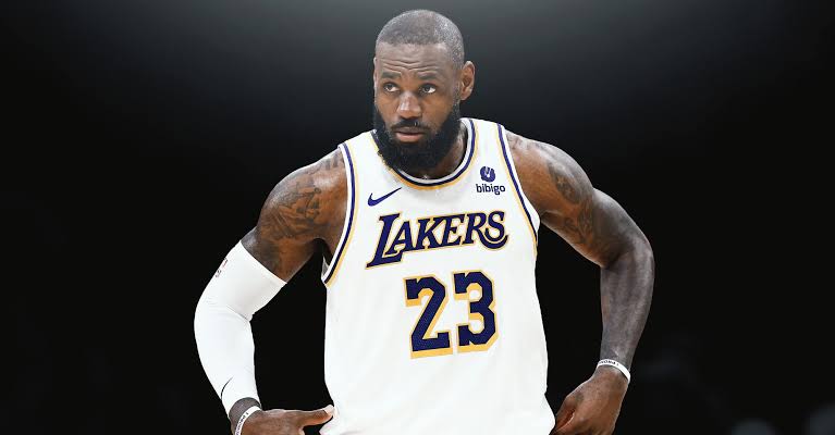 Lakers Face Defining Offseason as LeBron James’ Future Looms Over Every Decision