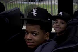 Young Chicago Ball Players Learn About South Side's Storied Negro Leagues  With Shermann 'Dilla' Thomas