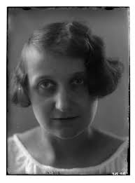 Porträt der Fotografin Ursula Richter, aufgenommen in Dranske