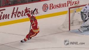 Search, discover and share your favorite nhl gifs. Nhl Gifs Primo Gif Latest Animated Gifs