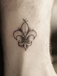 Maybe you would like to learn more about one of these? Fleur De Lis Tattoo By Www Vanderrfuss De Fleur De Lis Tattoo Tattoos Body Art Tattoos