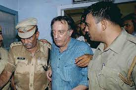 In an interview with the vogue, when kareena kapoor khan was asked what is the one. Died Mansoor Ali Khan Pataudi Eye Sahara