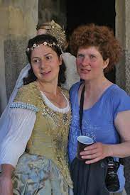 Martha issová (sedmero krkavců) jana plodková (ztraceni v mnichově) hlavní herec matěj hádek (kobry a užovky) boleslav polívka (domácí péče) karel roden ; Fotogalerie Z Nataceni Filmu Sedmero Krkavcu Alice Nellis Martha Issova Bohdanka