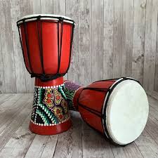 Cara memainkan gendang ini tidak berbeda jauh dengan gendang pada umumnya, yakni di pukul atau ditabuh dengan menggunakan tangan. Alat Musik Tradisional Gendang Jimbe Kecil Motif Unik Mainan Anak Edukasi Hiasan Souvernir Termurah Senilai Rp24 999
