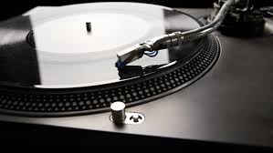 Die musikauswahl war sensationell und immer auf die stimmung der gäste angepasst. Event Dj Agentur Frankfurt Profi Dj S Fur Hochzeit Feier Party Geburtstag Fest Buchen Empfehlung Premium Dj S Mit Club Radio Erfahrung