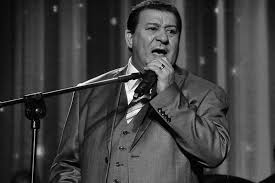 El salsero puertorriqueño tito rojas, de una vasta trayectoria con más de 25 discos y reconocidas canciones como tito rojas lanzó su primer disco, mima la pululera, junto a pedro conga, en 1972. Ufuzckntnqkufm