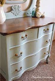Curved front 3 drawer chest. Chippy Finish Antique Dresser With Curved Front Detail Antik Tasarim Dekor Antik Tasarim Dekor