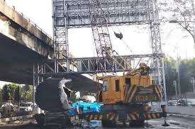 Alasannya sederhana, bekerja di pertamina bisa mendapatkan gaji yang besar. Pertamina Patra Niaga Tangani Kecelakaan Truk Tangki Di Rawamangun