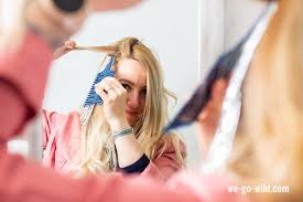 Rotorange haare braun farben mit blonden strahnen. Strahnchen Selber Machen So Klappt S Garantiert We Go Wild