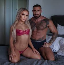 TW Pornstars - Mr Iconic 🥵 Voted Best BG Page. Twitter. HER FIRST PORN  🎥🔞 Coming to My OnlyFans Tonight ‼️ Youre. 7:01 AM - 19 Mar 2023