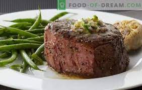 La carne di manzo è generalmente più grassa di quella del vitello; Entrecote Al Forno Classica Cucina Francese Cottura Dell Entrecote Al Forno Di Manzo Agnello Vitello E Maiale