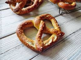 I Ve Made These Homemade German Pretzels Several Times Over The Years This Authentic German Pretzel Reci Pretzels Recipe German Pretzel Recipe German Pretzels