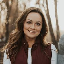 This Gratitude Month, Oakley extends heartfelt thanks to our dedicated team  members.