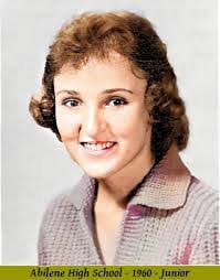 Mindy Baird's Instagram, Twitter & Facebook