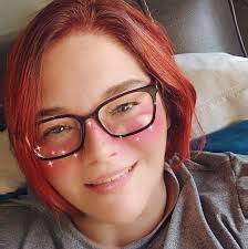 What are some recommendations for wedding coordinators and rentals for a  beach ceremony at Honeymoon Island?