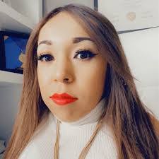 Ana Yesenia's Instagram, Twitter & Facebook