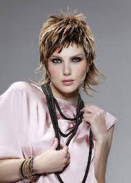 Best Hairstyle For Sarees Womens Hairstyles Hair Styles Short Hair Styles