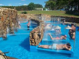 Pin By Maria Cristina Elgue Montero On Ciudades Regiones Paises Best Family Resorts Indoor Waterpark Family Resorts