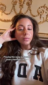 Tania Abraham's Instagram, Twitter & Facebook