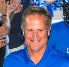 Prep football notes: Remembering Maddie Ochoa and Monty Maxwell; Dave  Hoskins retires