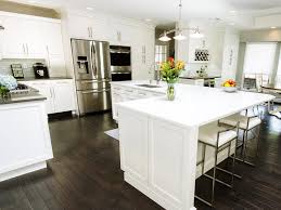 Family Friendly Kitchen With L Shaped Island Kitchen Remodel Layout Kitchen Designs Layout L Shaped Kitchen Designs