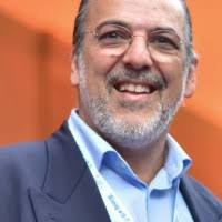 200+ profilů „Doulos“