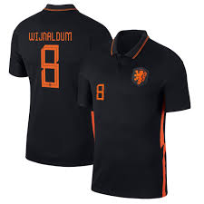 Wijnaldum, popularly known for his hairstyle was a fierce leader on the pitch. Netherlands National Team Wijnaldum 8 2021 Away Jersey For Fan