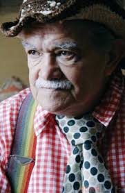 Marcela Ulloa,hija de Héctor Ulloa “Don Chinche”, confirma a @rcnradio la  muerte del querido actor.Que en paz descanse.