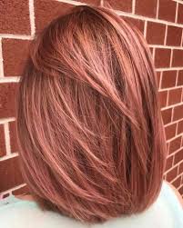 Cele 34 de nuante creative extrem de pigmentate contin pigmenti directi ce confera stylistilor posibilitatea sa creeze si sa personalizeze o paleta nelimitata de culori; Pravana Rose Gold Hair Dye Novocom Top