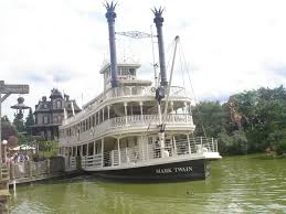 Disneyland Paris Mark Twain Riverboat With Phantom Manor In The Background In Frontierland Dlp Dlrp Dis Disneyland Paris Sleeping Beauty Castle Disneyland
