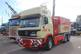 Old Skool Mb Sk3053 In Teh Famous Pieper Colors At The Heavy Haulage Day In Amsterdam Met Afbeeldingen Auto S En Motoren Motor