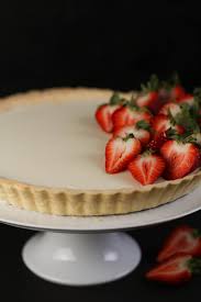Panna Cotta Tarte Mit Erdbeeren Rezept Fur Den Thermomix In 2020 Tarte Panna Cotta Lebensmittel Essen