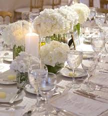 Tischdeko Mit Hortensien Edle Hochzeitsdeko Mit Blumen Hochzeit Deko Tisch Tischdekoration Hochzeit Blumen Tischdekoration Hochzeit