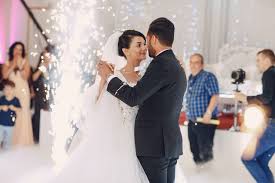 Eure professioneller hochzeits dj & more in nrw. Wann Sollte Man Den Dj Fur Die Hochzeit Buchen Klangwahl