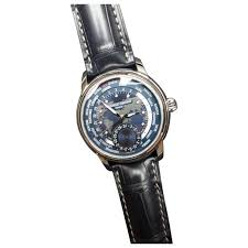 Once set, an alternative time can be summoned by pressing the crown three times. Worldtimer Manufacture Watch Frederique Constant Blue In Steel 8308473