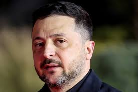 Zelenskyy Warns of Potential Russian Missile Strike and Increased Threat from Belarus