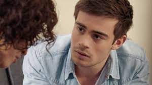 Samuel tente une opération séduction. Demain Nous Appartient Ce Qui Vous Attend Dans Les Episodes 450 Et 451 Du Vendredi 26 Avril 2019 Spoilers News Series A La Tv Allocine