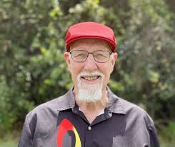 For all those wondering who is this guy beefing with Zach Bryan... he's one  of country music's best songwriters.