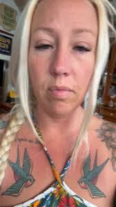 Shannon Lamont's Instagram, Twitter & Facebook