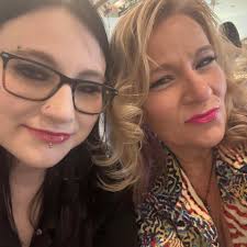 What to do when an eBay buyer requests a delayed shipment due to porch  theft concerns?