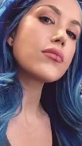 Aliza White's Instagram, Twitter & Facebook