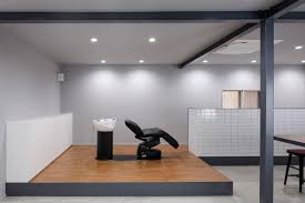 Pastel Colours And Subtle Grids Break Up Open Plan Hair Salon In Osaka Space Interiors Hair Salon Interior