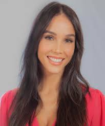 La bella madre natura ha prima battuto patrick al televoto, poi ha trionfato contro paolo ciavarro. Grande Fratello Vip Paola Di Benedetto Choc Coronavirus Per Fortuna Prende Solo Gli Anziani Fan Furiosi Fuori Il Mattino It