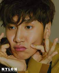 The coffee brand announced the news of lee kwang soo being selected as their newest model with his first few promotional pictures. Born To Be Model Lee Kwang Soo Shoots With Nylon Magazine