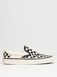 Les baskets vans pour homme d'occasion vous permettent d'acquérir des versions récentes ou vintage à moindre coût. Vans Chaussures Homme Baskets Vans Homme Noir Baskets Vans Vn0a3jex Giglio Fr