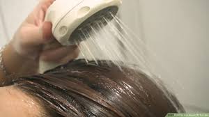 Applying a hair oil can be a somewhat confusing process, especially if you've never used one before. How To Use Argan Oil For Hair 9 Steps With Pictures Wikihow