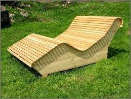 Bildergebnis Fur Holzliege Geschwungen Selber Bauen Gartenliege Holz Selber Bauen Garten Gartenliege