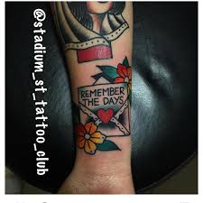 Tattoo Traditional Oldschool Letter Traditional Tattoo Letter Lettertattoo Oldschool Tattoo Lettering Traditional Tattoo Tattoos For Kids